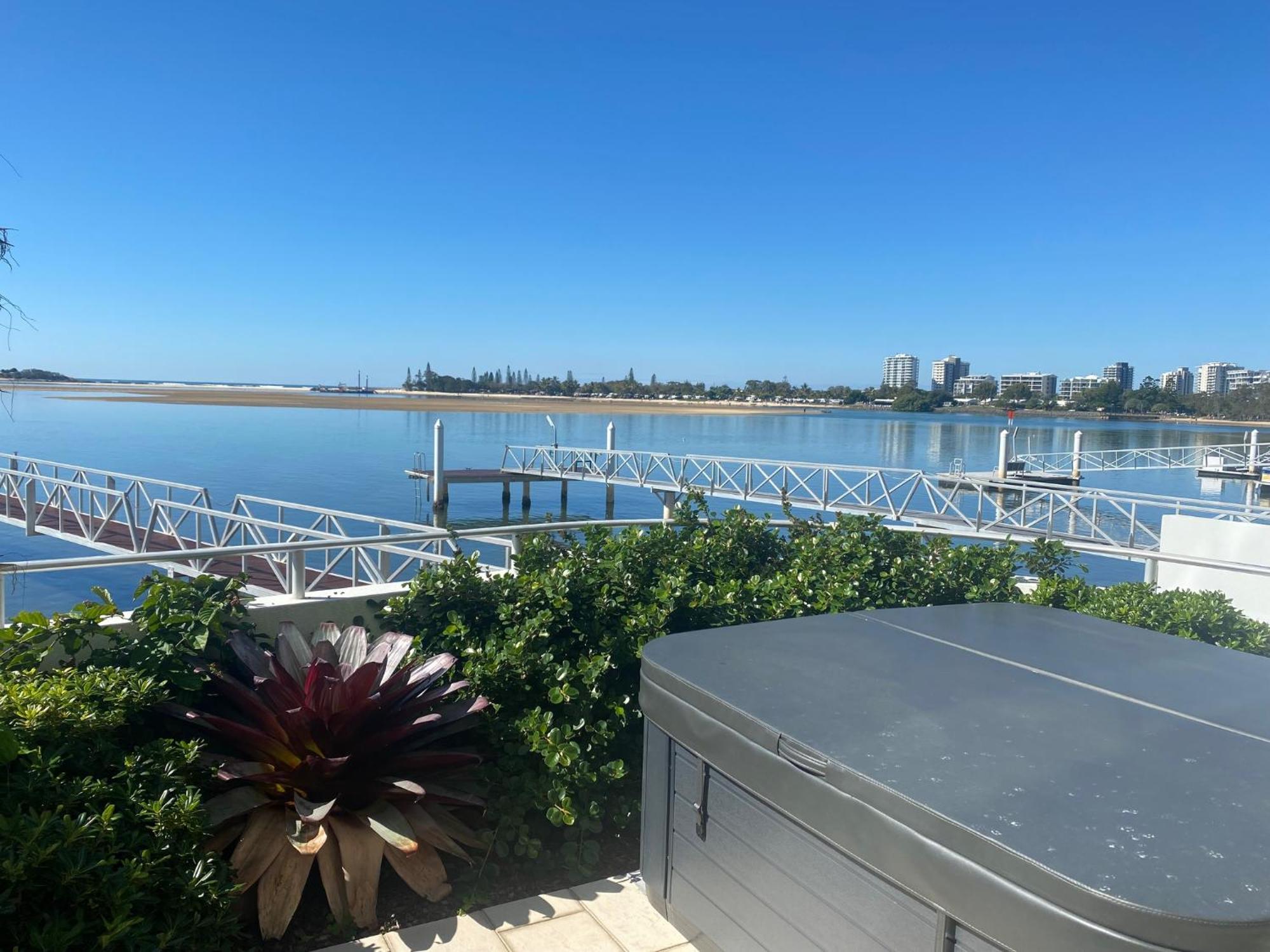 Waves Maroochy River มารูชิดอร์ ภายนอก รูปภาพ